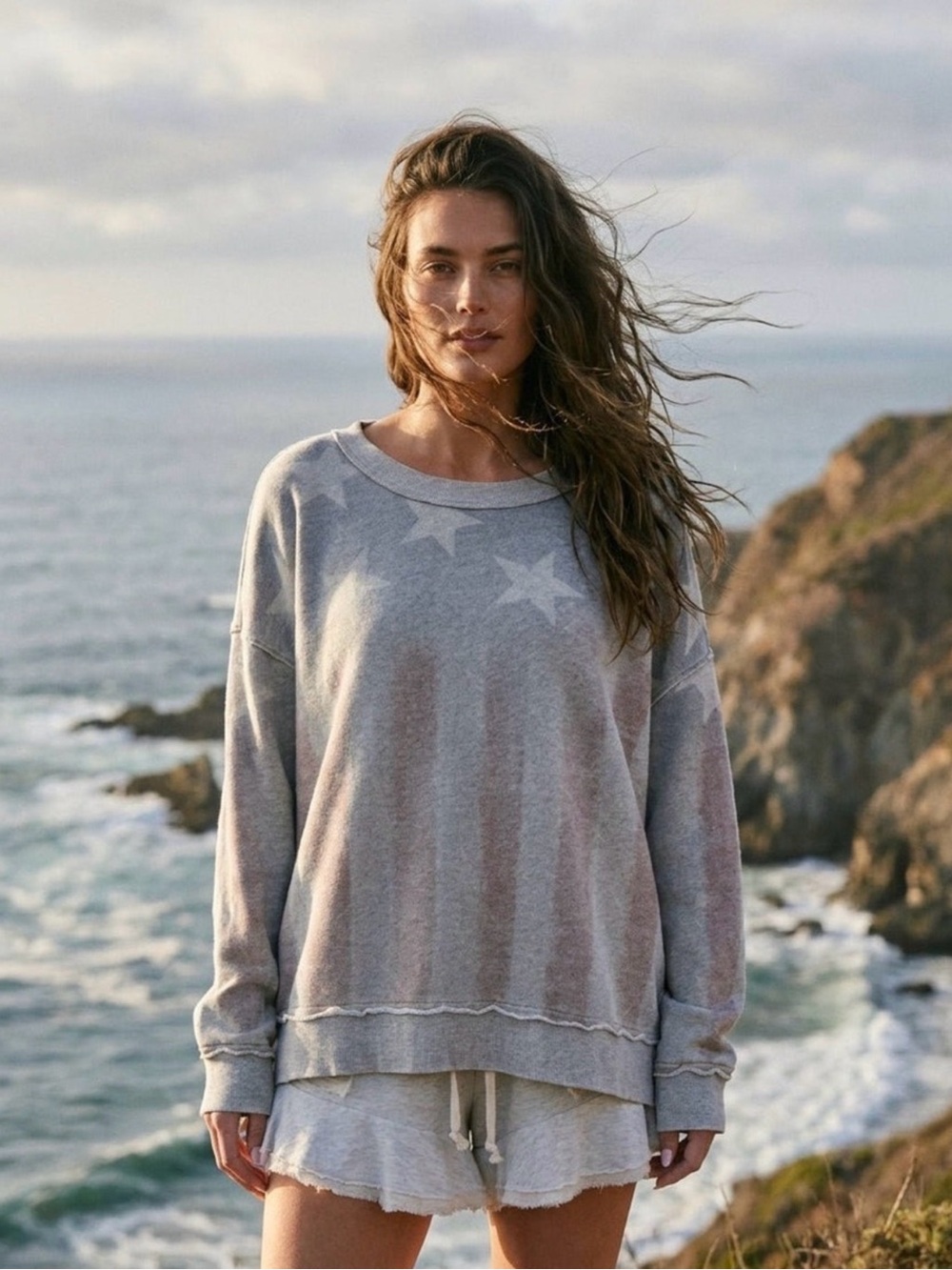 Oversized Heather Gray Star-Print Pullover Sweatshirt